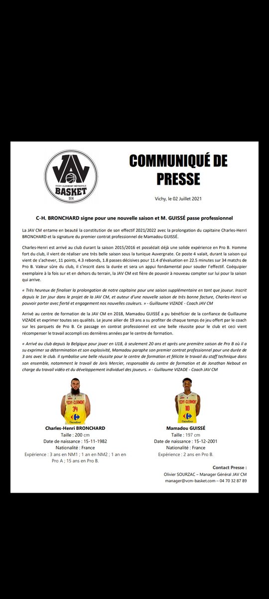 pau_charles's tweet photo. Fier et heureux de rester à la JAV clermont   métropole  et d'être capitaine de la team de coach @GuillaumeVIZADE
@javcm_basket

7 ème année 
Même mindset: Killorbekilled https://t.co/BErgANvUZg