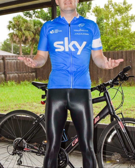 I got caught in the rain on a bike ride so my spandex is soaking wet. https://t.co/4nC3a6oORm<a href="/tag/lycra"class="tags"><span>#lycra</span></a>