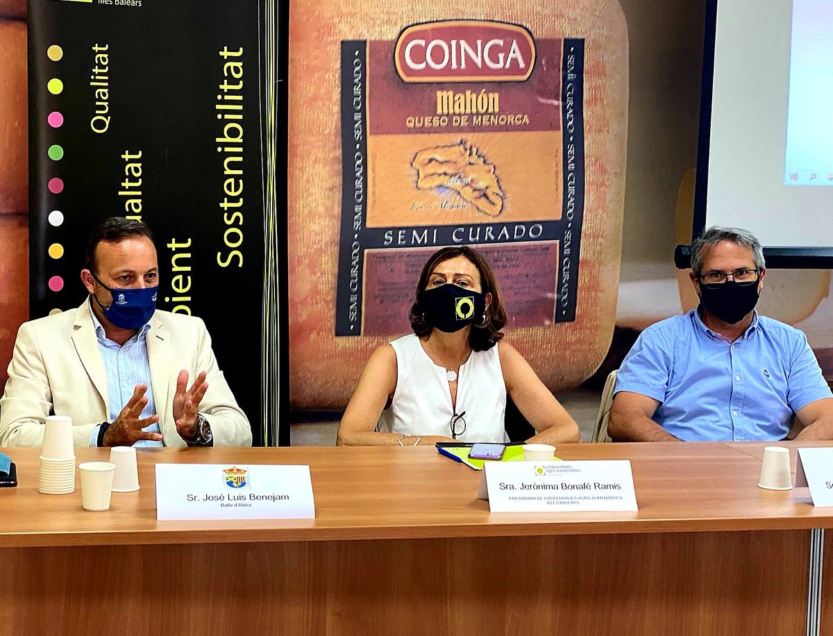 JLBenejam's tweet photo. Alaior, bressol des cooperativisme. Avui, Assamblea de Cooperatives Agro-alimentàries Illes Balears a #COINGA. Orgullós de ses nostres cooperatives. Endavant! #AlaiorésCooperació #ProducteLocal #Km0 https://t.co/NqOKloOUdA