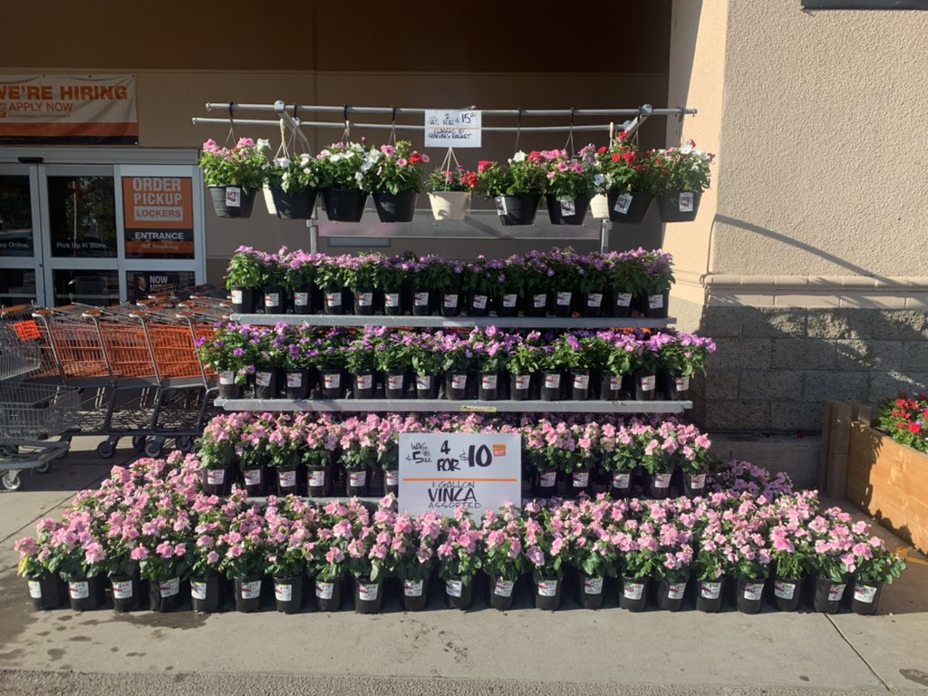 thEonEDM's tweet photo. Redlands ready for the 4th of July weekend!!🇺🇸@josephgarciathd @CarlosH_TC1013 @DS281013 https://t.co/80x4HPKcIW