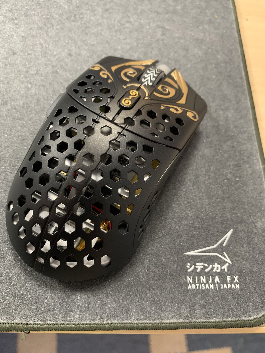 Thomacky tweet media