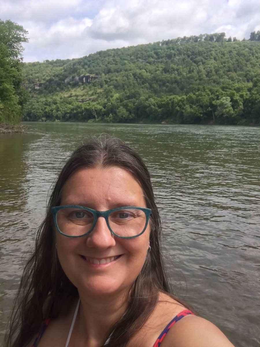jojowhitaker07's tweet photo. @emilyvalenza I have taught elementary art for 17 years, and this year was definitely the most difficult. Thanks for your offer!! https://t.co/NOGwBNoVbi
