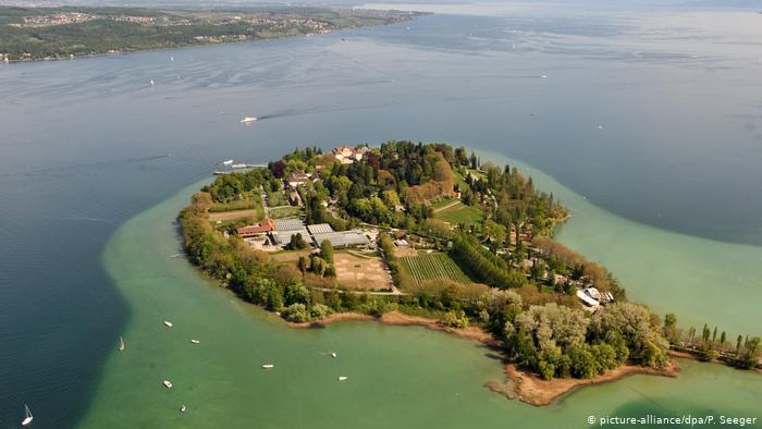 dw_russian's tweet image. Этот немецкий остров-сад на Боденском озере стал одной из главных достопримечательностей региона. Все благодаря усилиям шведского правнука российского царя Александра II. Вот как выглядит этот сад p.dw.com/p/3JKft?maca=r…