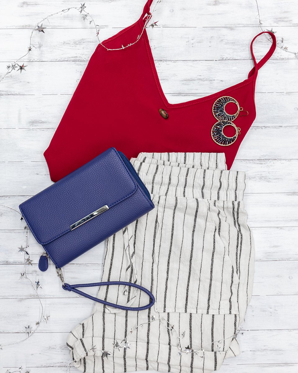 MundiWallets's tweet photo. Red, white, and #fabulous.
#ReadyForTheWeekend #IndependenceDay #4thOfJuly #OOTD #MustHave #BFW #BigFatWallet #WomensWallets #Wallets #Wristlet #Fashionista #TGIF #Friday https://t.co/9ztR3oNi5w