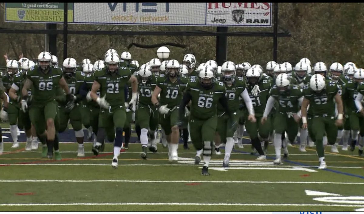 Robertsshane11's tweet photo. I am happy to announce that I will be playing division ll football at Mercyhurst university thank you @CoachSchaetzle @CoachRiemedio @CoachEcks @CoachDempsey8 @Coach_Boylan for this amazing opportunity‼️#lakers @JerrySmith617 https://t.co/B3RGunvNRf
