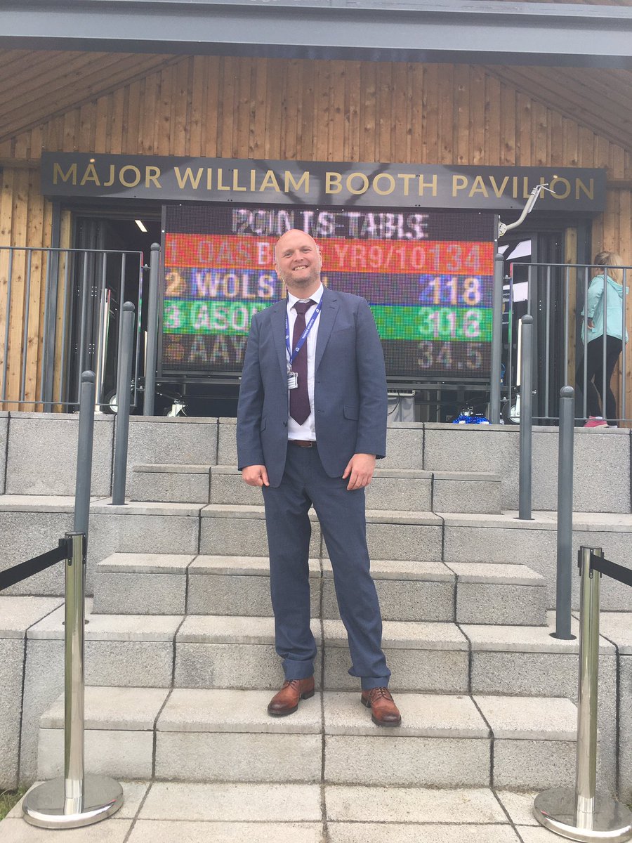 My 9th (would’ve been 10th but for Covid!) <a href="/FulneckSchool/">Fulneck School</a> Sports Day and arguably the best one yet. Well done to <a href="/FulneckSport/">Fulneck PE Department</a> and all involved.

Great to catch up with the talented  @Olivrrpb too! #edutwitter #sportsday