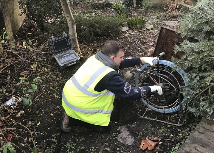 We are a drainage company in London, working 24/7 to ensure your drains are in working order quickly, leaving you with a clear system that runs smoothly &amp; efficiently!