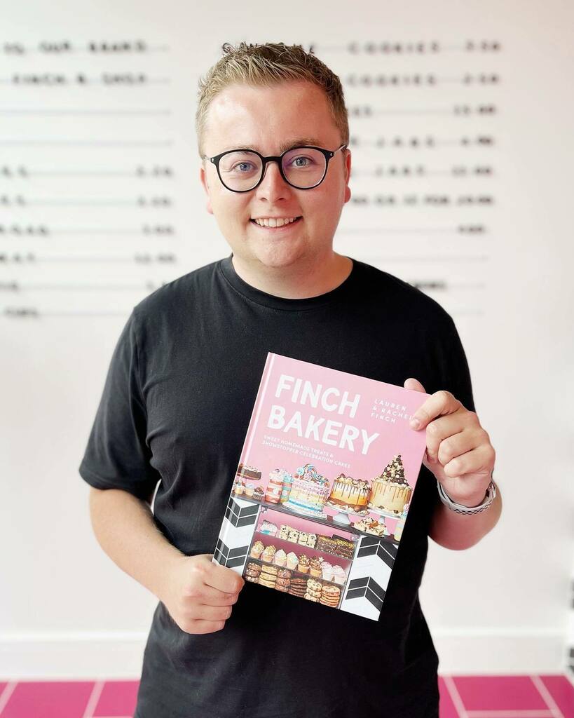 Omg finally seen the <a href="/finchbakery/">Finch Bakery</a> book in real life… and she’s a beauty! 😍🤩 

Swipe for a power throuple 🌈

Thank you for bringing me along for the ride @lauren_sinclair91 @rachelllfinch @stephaniemilner_ @bessdaly … so happy and proud of what we… instagr.am/p/CQ1U91mNsLr/