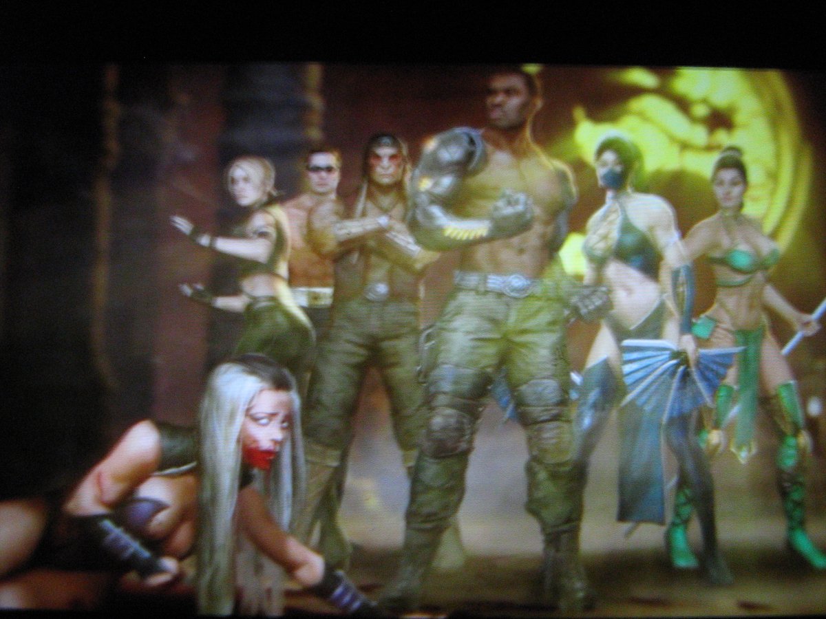 Tekkhaos's tweet image. Thanks for being a part of Mortal Kombat.
(Jade's on the far right.) #PlayFighting