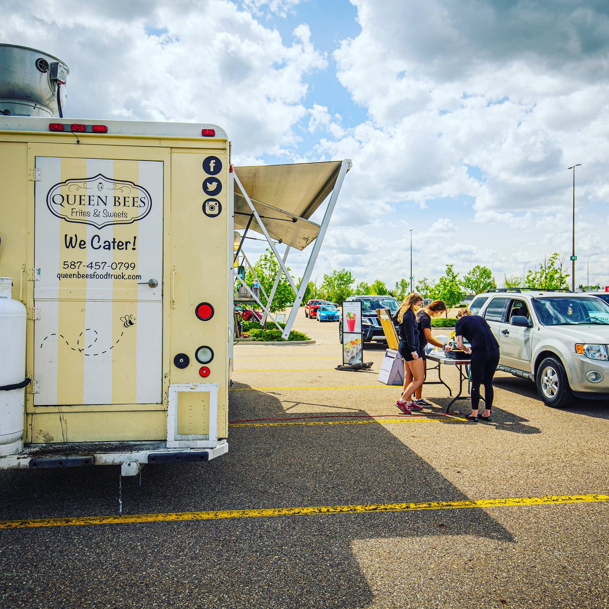 Food Truck Friday Red Deer tweet media