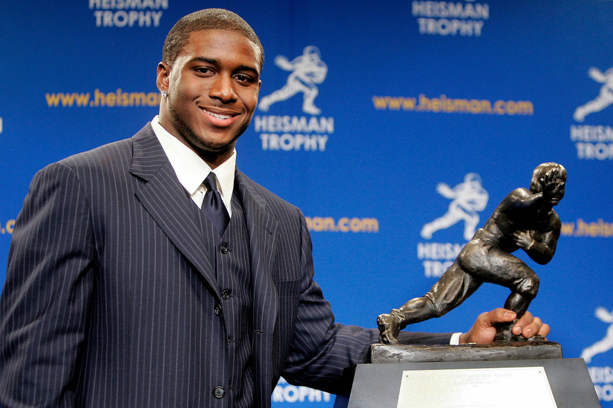 Heisman Trust can't just give Reggie Bush's trophy back