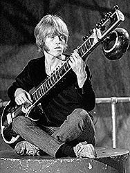 Rock Music Bar Freak 7月3日 Rock 今日は何の日 1969年 ローリング ストーンズの結成者であり 初期のリーダー 多くの楽器をこなしたブライアン ジョーンズが自宅プールで謎の水死 を遂げる 享年27歳 当時はジョン レノン ジミ ヘンドリックス Rock Music Bar Freak 7月3日 Rock 今日は何の日 1969年 ローリング ストーンズの結成者であり 初期のリーダー 多くの楽器をこなしたブライアン ジョーンズが自宅プールで謎の水死 を遂げる 享年27歳 当時はジョン レノン ジミ ヘンドリックス
