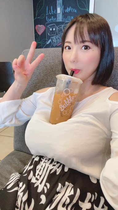 It's boba time🧋✨ https://t.co/NvS5uiWAhG