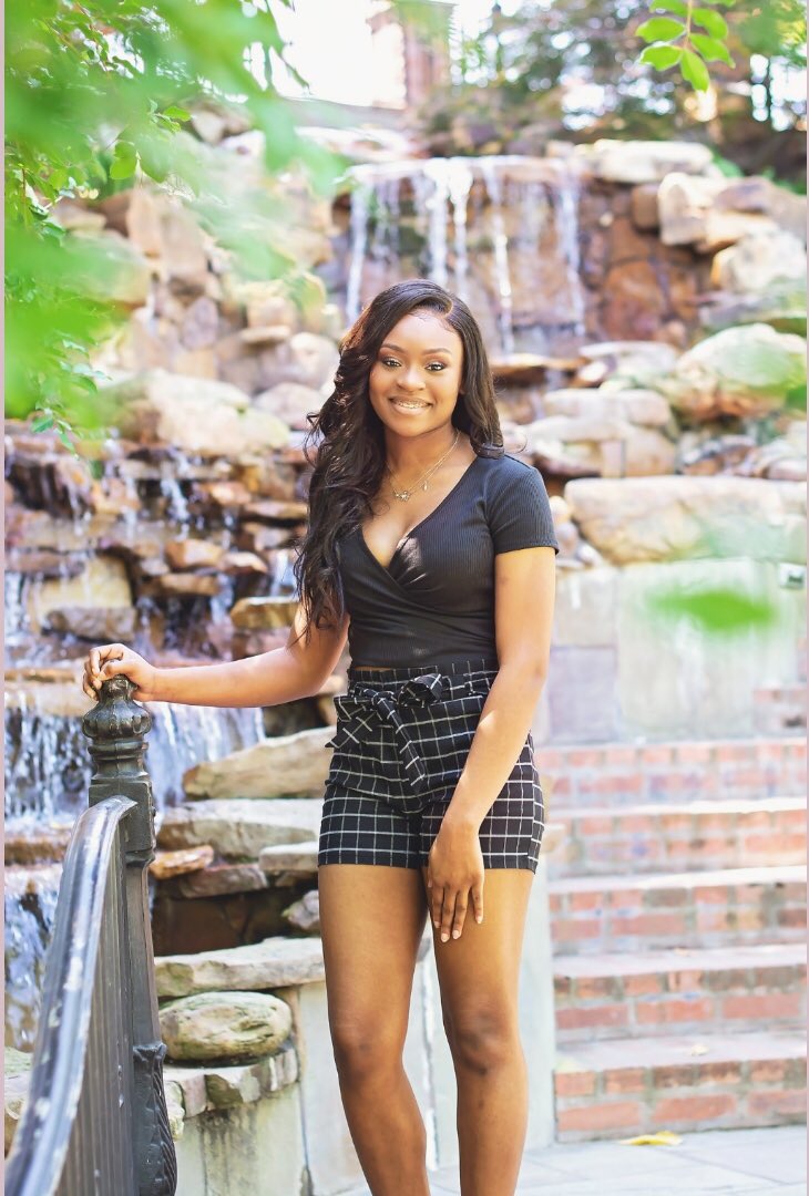 constaga's tweet photo. #WhosWhoOfSU
~ I’m constaga ( y’all can call me con ) 
~ Nursing Major🩺
~ I’m from Natchitoches, LA 📍
~ #su25 
~ im goofy asf, chill &amp; love to have fun🤣 https://t.co/XWQevfPkUA