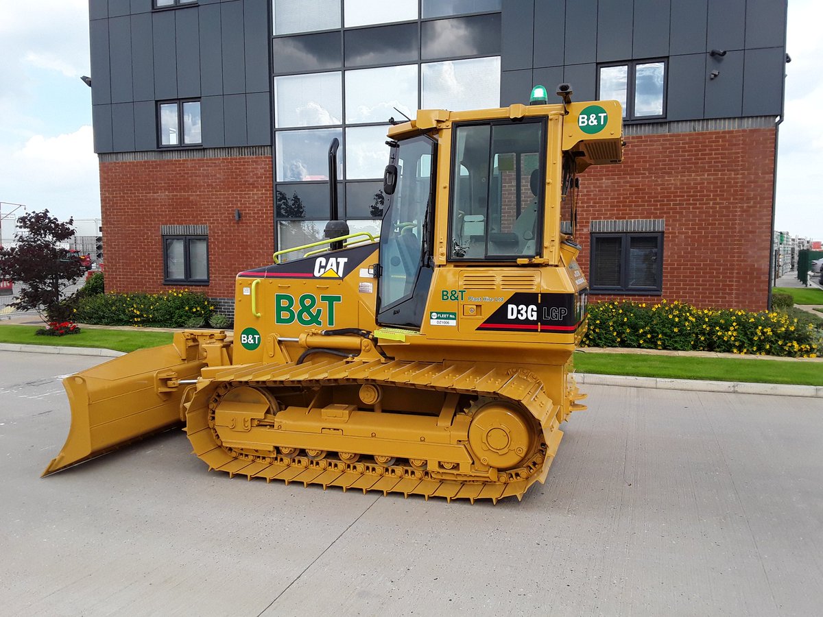 As well as the continuous investment in new plant we also
Like looking after our older generations , <a href="/FinningNews/">FinningNews</a>  D3G treated to a trip through our workshops , new undercarriage from @AstrakUK , 360 camera from <a href="/SynergyAE/">Nick Oakland</a> and a full blast, paint and livery from <a href="/CCPLC/">红星华府</a> 😎💪