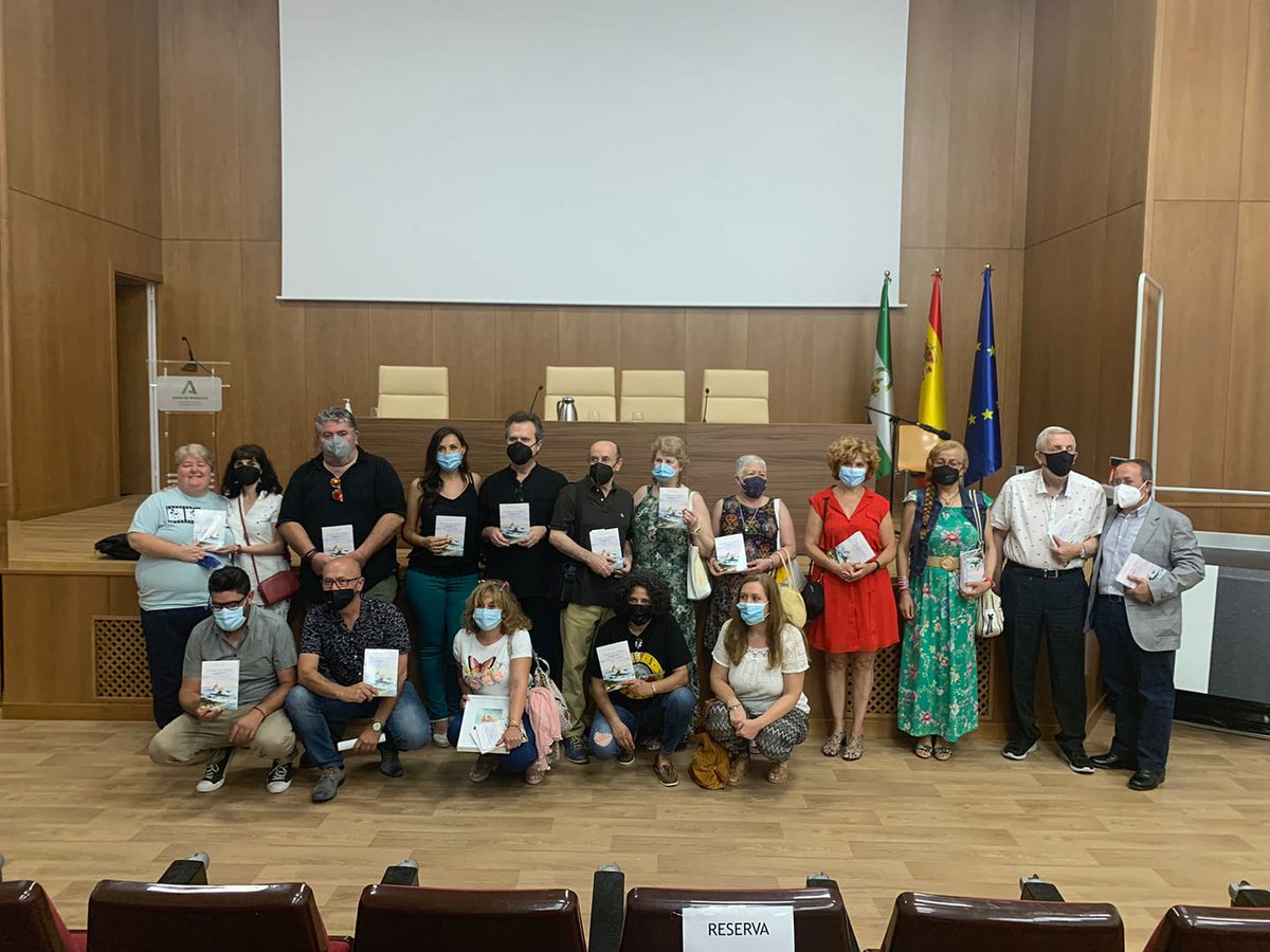ESoldeSol's tweet photo. Preciosa presentación del libro "Cabo de Gata, espuma y versos"
👉https://t.co/ZTHBmlJWfd
#autoediciondecalidad
#almeria #editorialsoldesol https://t.co/7fEJnIfmEI