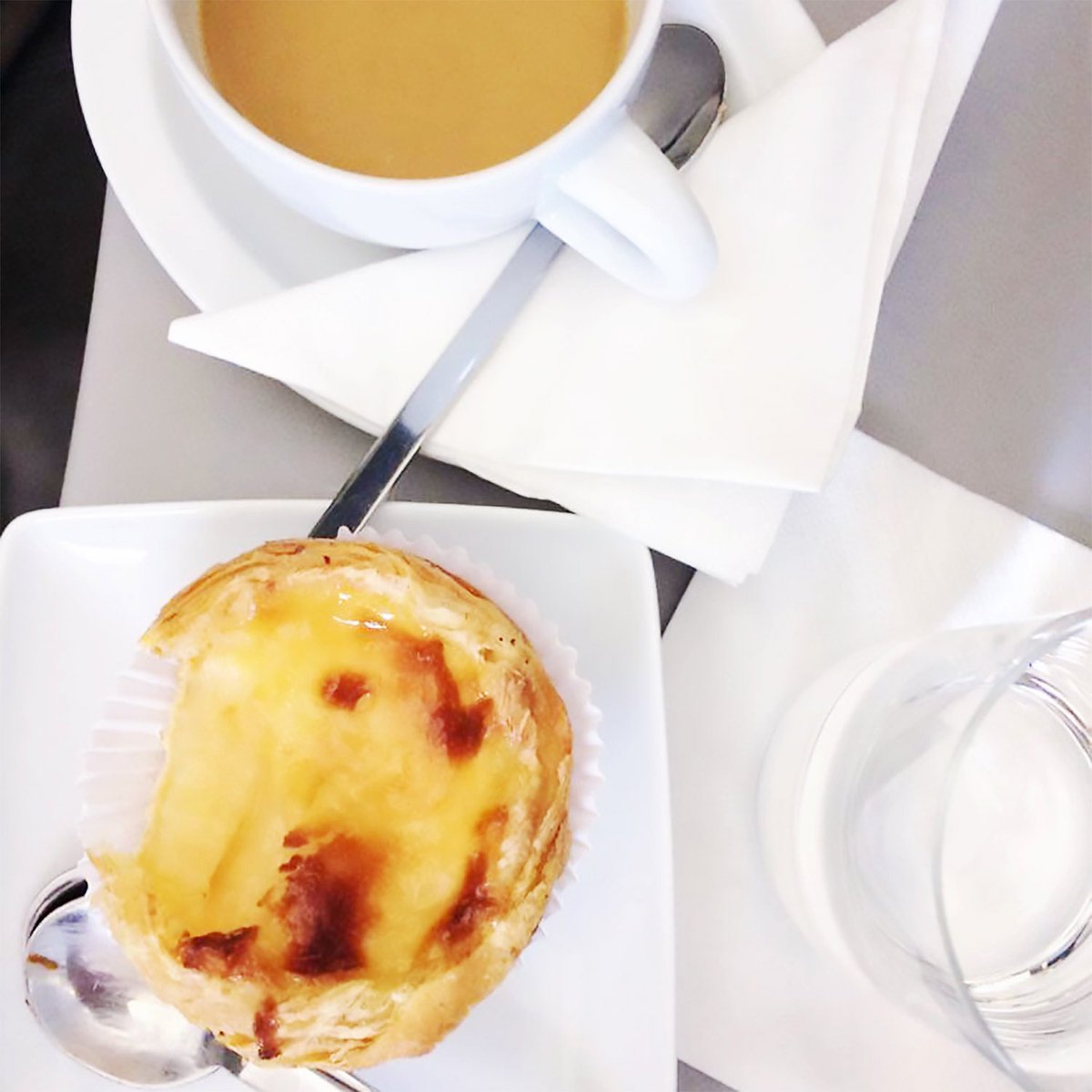 Anne-Mette, Cabin Crew: Pastel de Nata on board the TAP flight back from a vacation in Portugal 😍 Not bad for #planefood