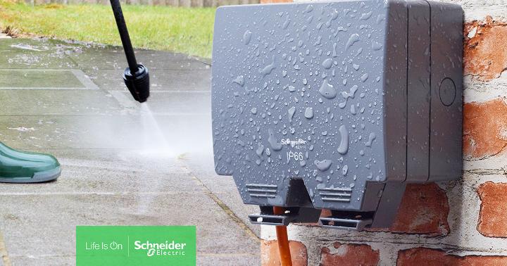 michellesnoxell's tweet photo. We recently launched a new product range, #Lisse Weatherproof, where it offers prescored KOs, locking catch and neutral loop terminals. Download the brochure to find out more: https://t.co/S4JmsF9jBX #LifeIsOn https://t.co/bD50qSqakD
