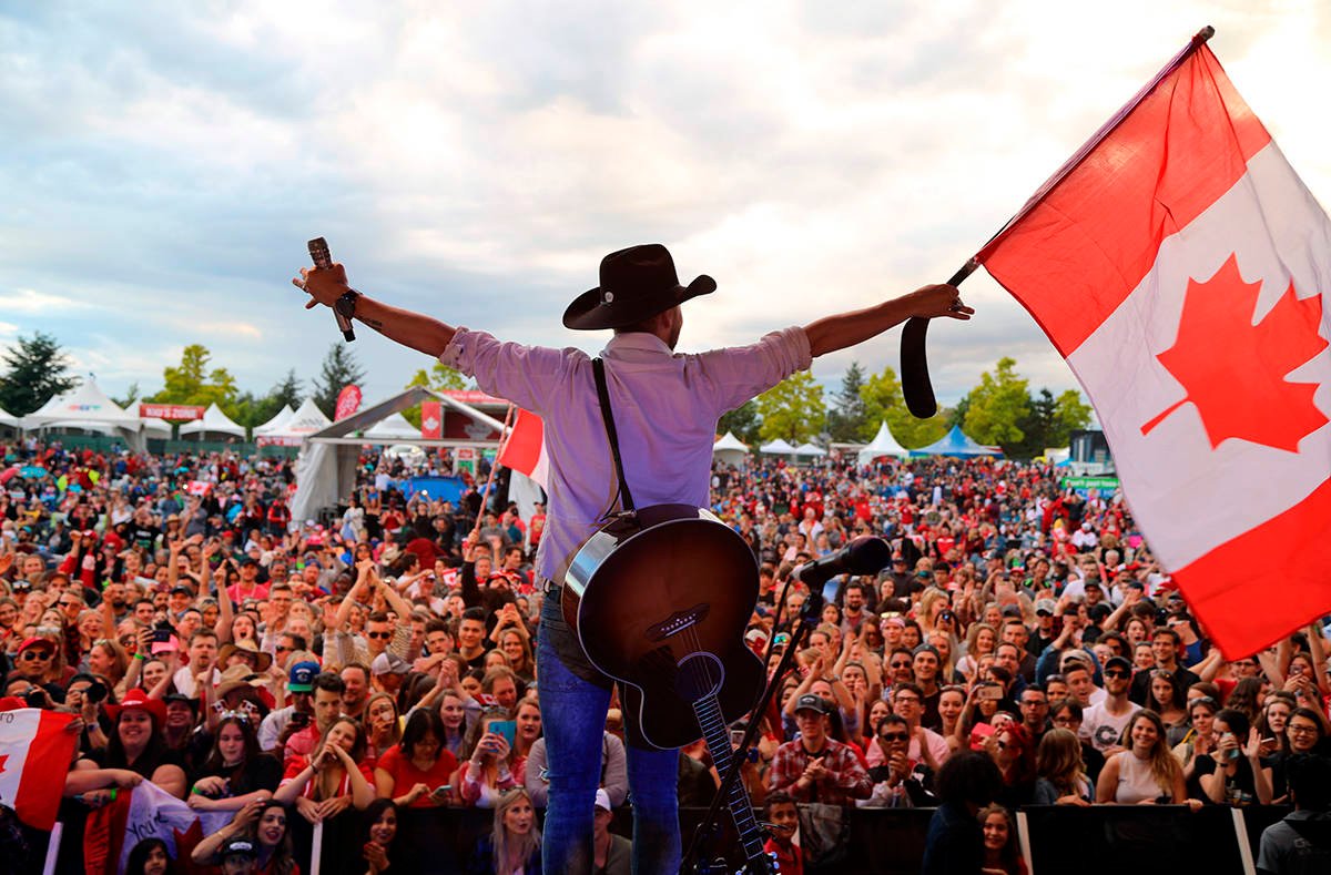 #CanadaDay2021 was a success despite #CancelCanadaDay bullshit and I'm part native saying this. Canadians (with our history mostly good) are not to blame for the atrocities committed by the government and the Catholic church. Blaming innocent people is getting tiresome. ✊🇨🇦