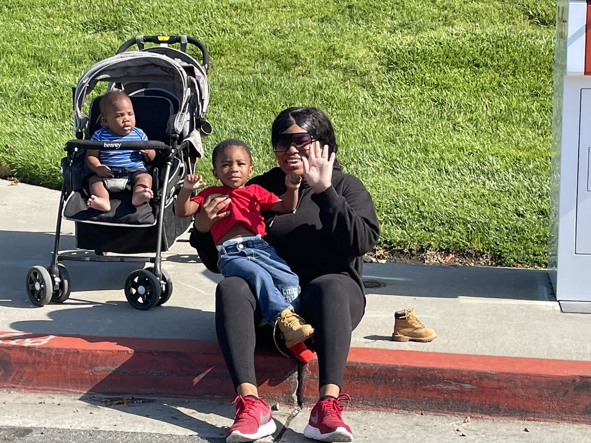 La Mesa Center UPS tweet media