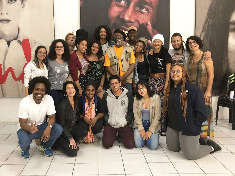 A Spectaculu manifesta seu pesar pelo falecimento de Januário Garcia, grande nome da fotografia e figura de vulto no movimento negro brasileiro. Ele dividiu seus ensinamentos com nossos alunos em workshops ministrados na escola em 2018 e 2019. Obrigado por tudo ✊🏾