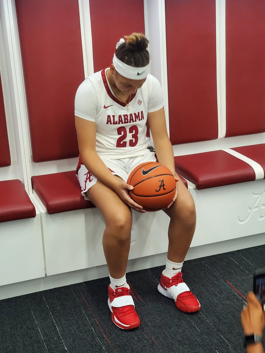 BigGuardCori's tweet photo. Unofficial @AlabamaWBB Thanks @CoachCurry @BamaCoachJanese @CoachTiff12 &amp; @RKellyBamaWBB for great visit!!! https://t.co/Gi1NZe4pNZ