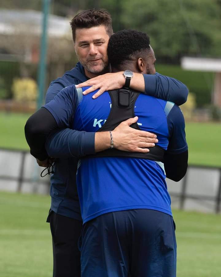 Mauricio Pochettino visited Watford s training ground today, to wish Danny Rose a Happy Birthday.    