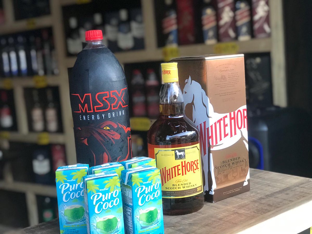 whiskeylandia's tweet photo. COMBO DO SEXTOU :

1 CAVALO BRANCO DE 1 LITRO
5 PEDRAS DE GELO DE COCO
1 MSX 2 LITROS. 

R$ 90 REAIS. 

CORRE QUE TÁ RAJANDO MAIS QUE A PIFZER E A CORONAVAC. https://t.co/ziKucSYpsG