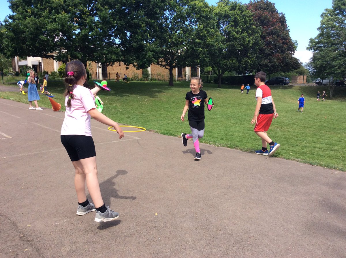 StMarysRCSch's tweet photo. Another fabulous Friday for Dosbarth 4, you have all been amazing this week! #SMRY4 #ProudTeacher https://t.co/yCVkz3bVGG