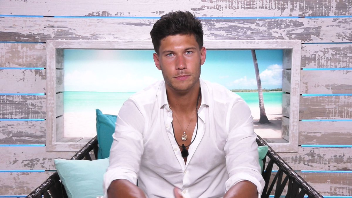 IsabelRose12332's tweet photo. Feel like pure shit just want them back x #LoveIsland https://t.co/zWzvJO6w3V