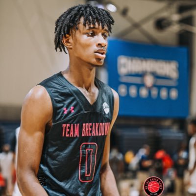 Got my first look at 6'7 intriguing 2023 Kris Parker of Crossroads Academy (FL)/<a href="/TeamBreakdown/">Team Breakdown</a> today at <a href="/SourceHoops/">Source Hoops</a> Summer Basketball Festival. Angular dude who really creates a lot of mismatches and showed flashes of using length to make big impact on D.

📸 <a href="/OntheRadarHoops/">Shun Williams</a>