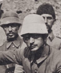 KÜTAHYA-ÇÖĞÜRLER TREN İSTASTONU’nun adı bundan böyle benim için “ŞEHİT MİRALAY NAZIM BEY” istasyonudur. Yüz yıl sonra bari hayırlı bir iş yapayım dedim.