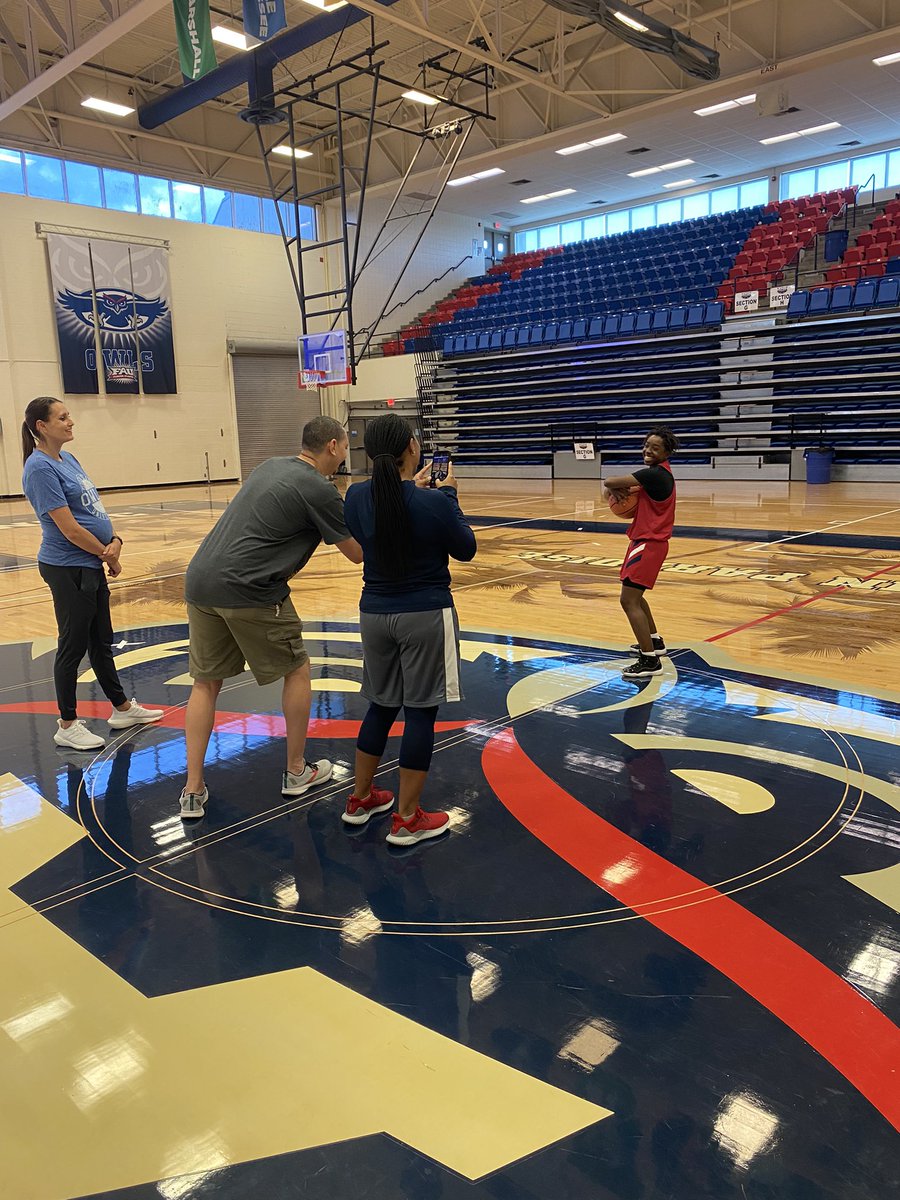 TheReal_CP23's tweet photo. Thank you to @coachsully10 @jjack_10 &amp; the rest of the @FAUWBB staff for taking the time out of their days to welcome some more of the @MiamiSuns family to paradise! 

Always appreciate the great time! Can’t wait to see y’all on the road in July!

#SunsInParadise #SunsFam https://t.co/2E1eKCykzO