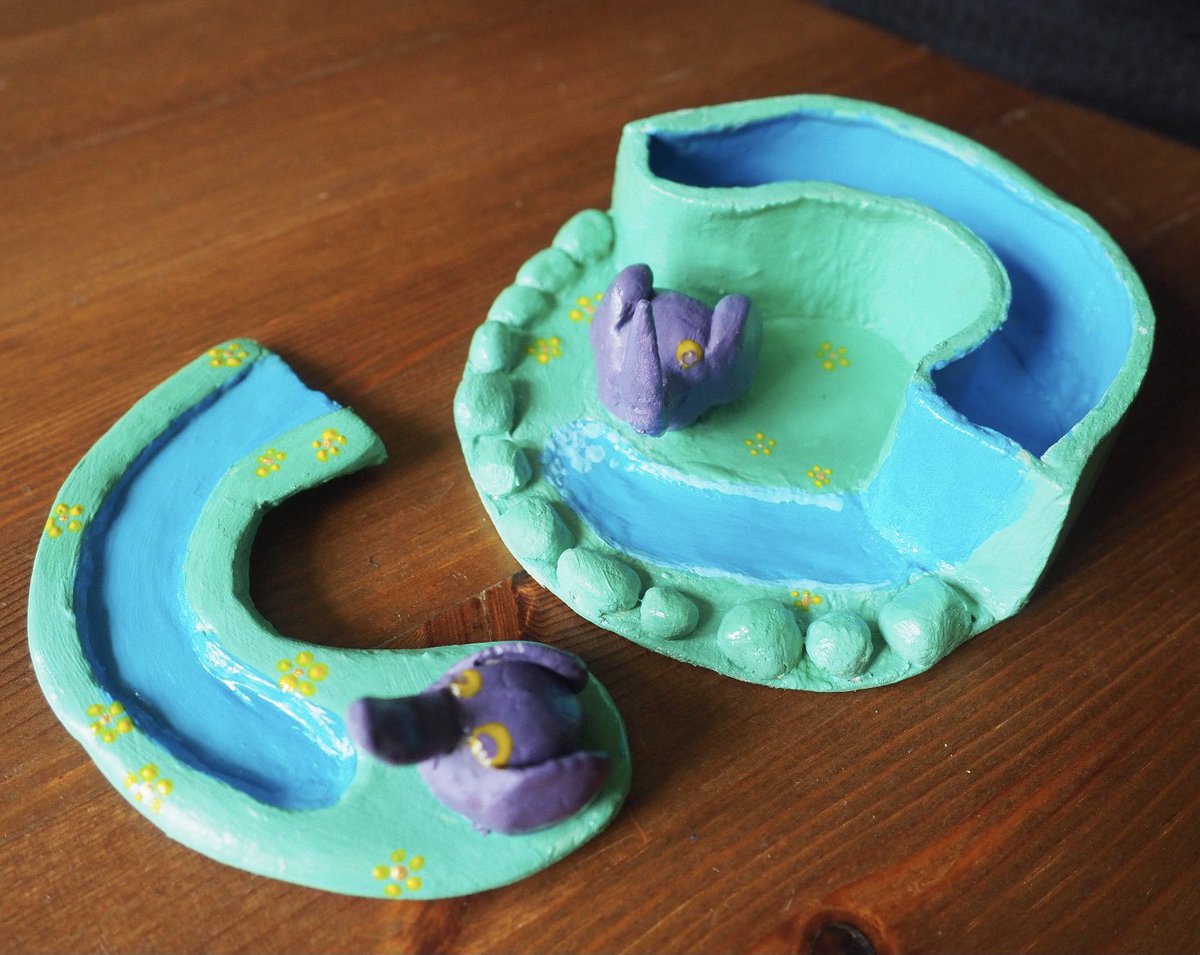 BellaCeramica_'s tweet image. Hard to choose a favourite from the update but this elephant pot is up there💜🐘 etsy.com/uk/listing/103…