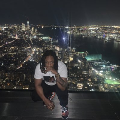 Haitian___papi's tweet photo. #NewProfilePic https://t.co/zpsEvY6dPL