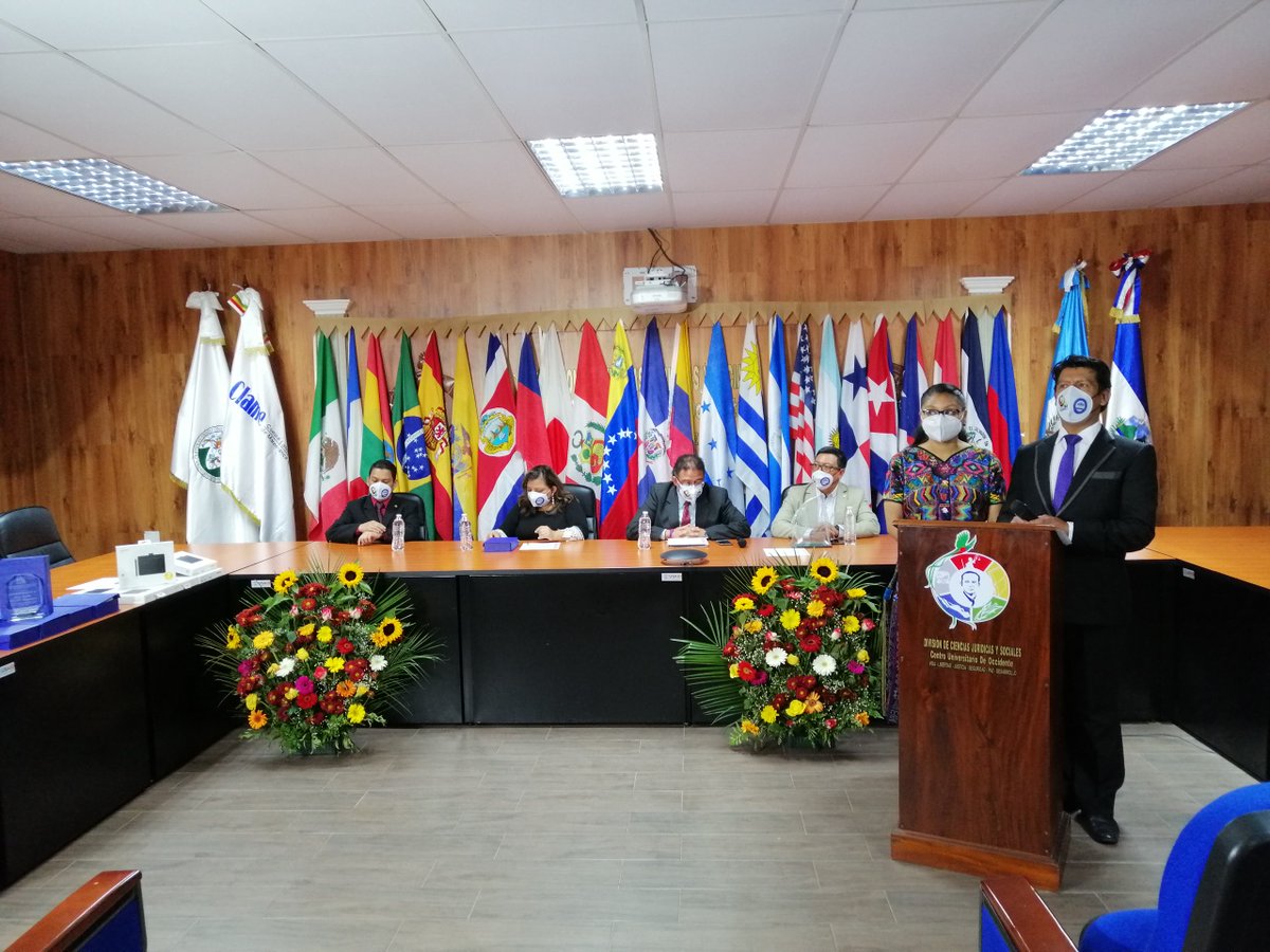 Relme34gt's tweet photo. Como si nada llegamos al final de esta semana, en breve iniciamos con el acto de clausura de Relme 34. https://t.co/bgex5c8G47