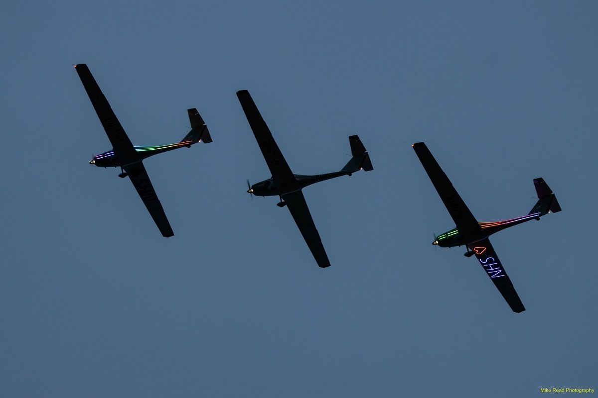 With 3 Grobs #aviationphotography #Formationflying

Credit Mike Read @xRMMike