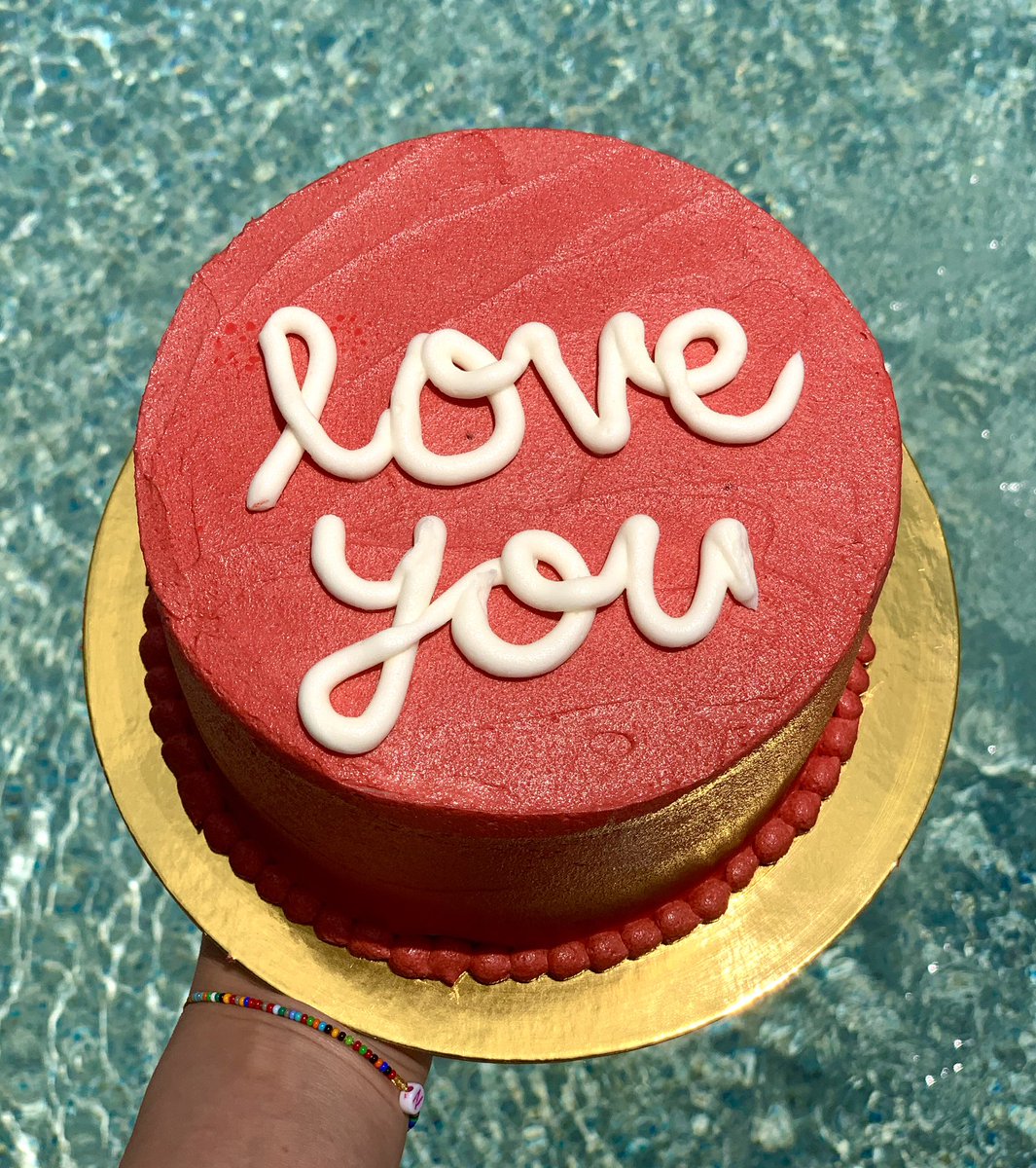 Minimalist Cakes🤩
Pueden pedir via insta- reposteria.nc