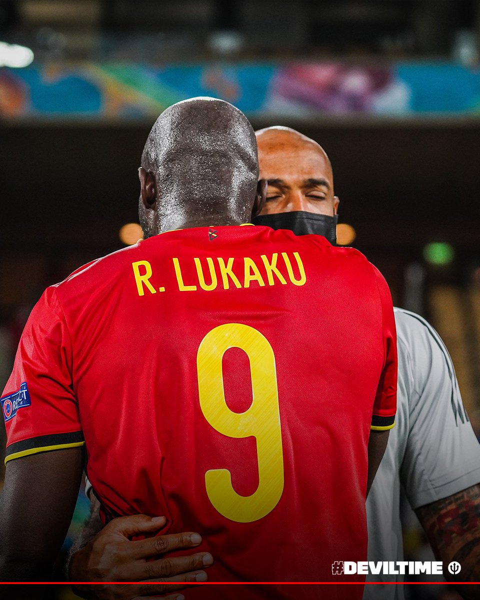 rugbob78's tweet photo. Chers @BelRedDevils, merci pour tout. Vous avez donné le meilleur de vous. Merci de nous avoir fait goûter à ce bonheur. De l'entraîneur #Martinez à toute l'équipe, on dit #Merciiiiii.
Vous êtes une fierté. https://t.co/hPsh8PoFXE