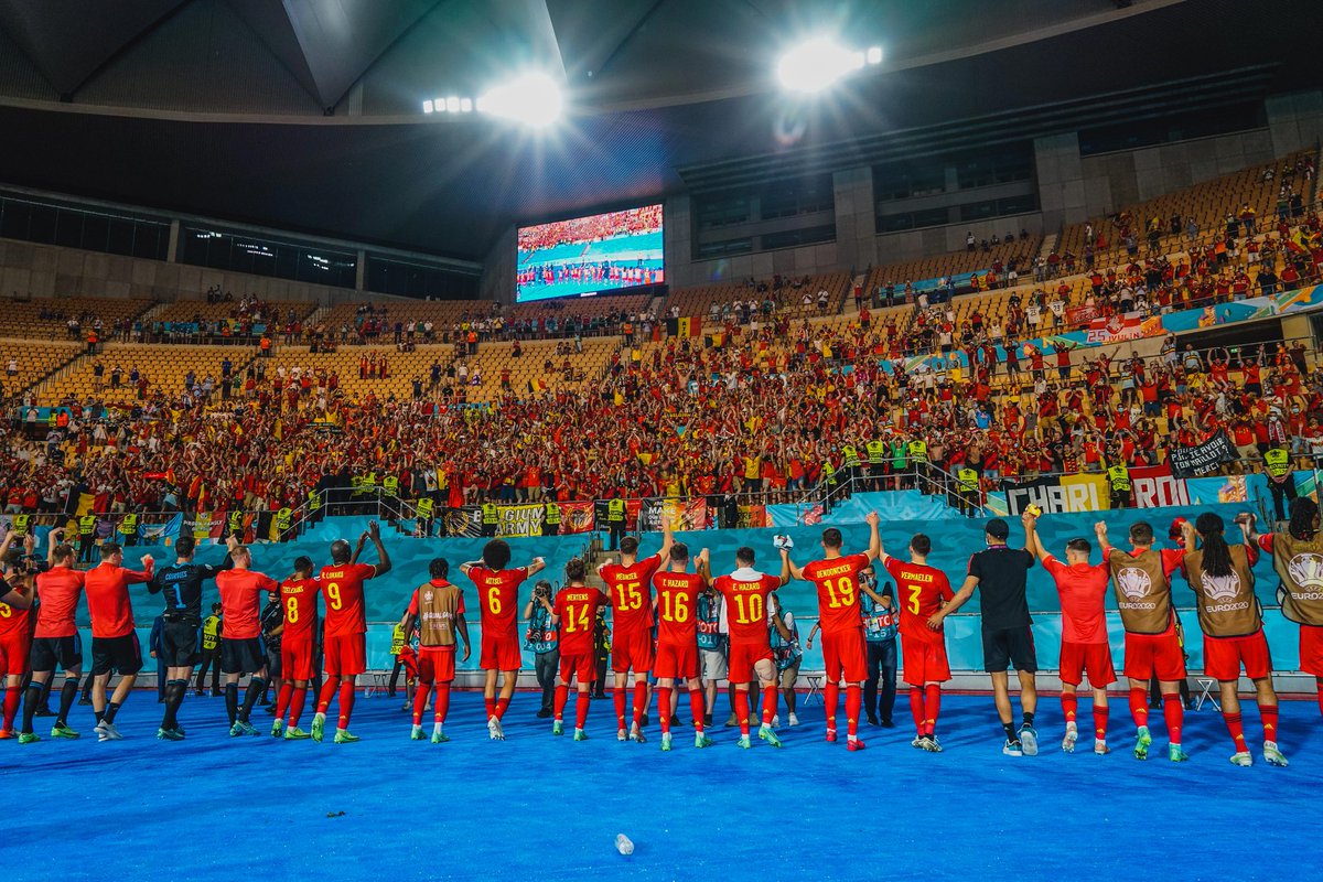 rugbob78's tweet photo. Chers @BelRedDevils, merci pour tout. Vous avez donné le meilleur de vous. Merci de nous avoir fait goûter à ce bonheur. De l'entraîneur #Martinez à toute l'équipe, on dit #Merciiiiii.
Vous êtes une fierté. https://t.co/hPsh8PoFXE