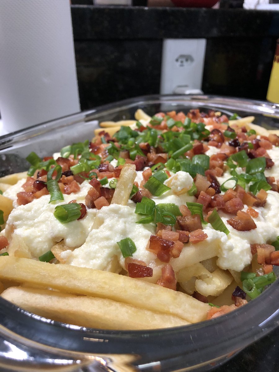 bruna ravena tweet media