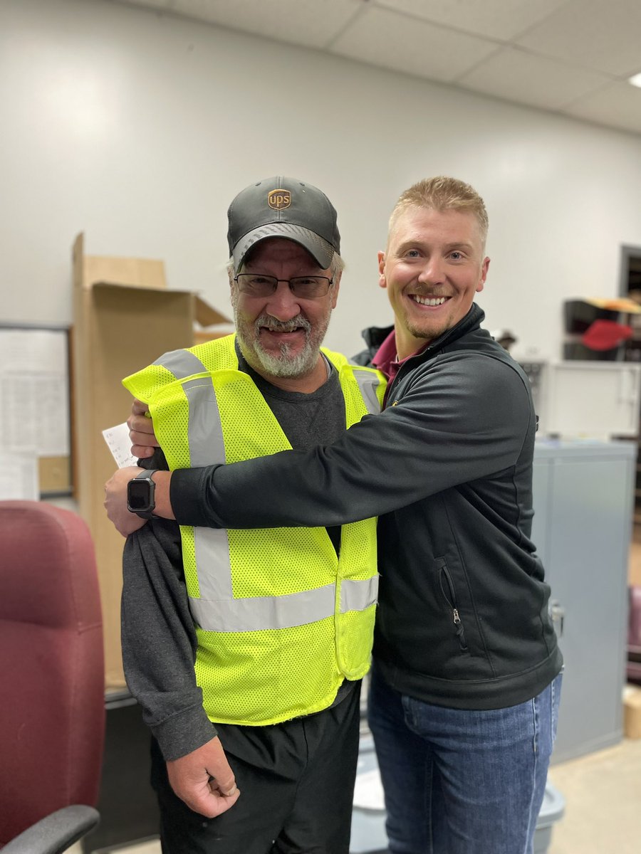 This is Jon Becker(and Steve). He has been in Duluth for 15 years as a part time supervisor, a PDS and an On Road Sup(for like a day). He is a great partner and friend. He will be missed in Duluth. Good luck in your next venture in Baldwin WI. 🌽 <a href="/Good2BjB/">User</a> <a href="/DuluthUps/">Duluth Center UPS</a> <a href="/NP_UPSers/">Northern Plains</a>