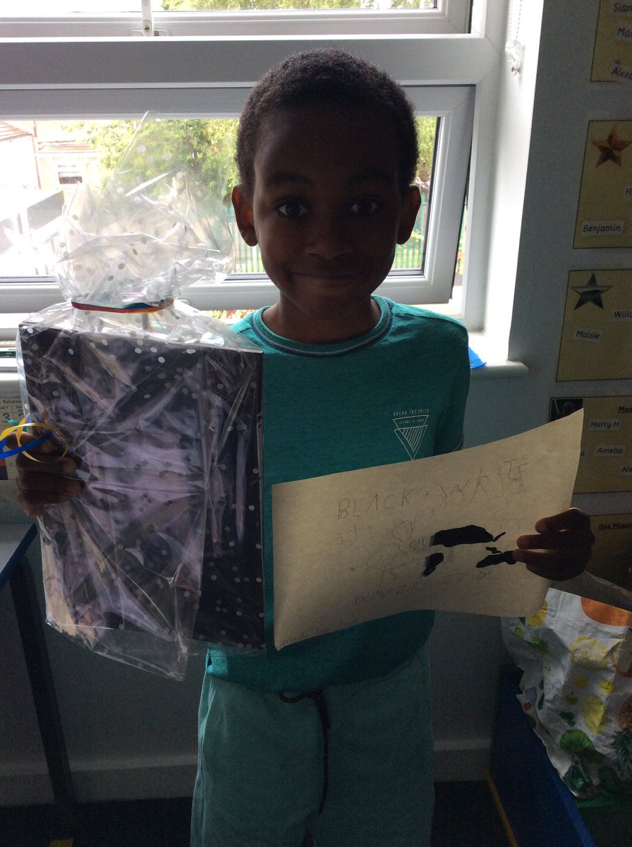 MrsPrill's tweet image. Congratulations to Year 5 Blue’s winner of the Design a diversity logo competition. Well done Frederick!
🎨🖌@mesne_lea