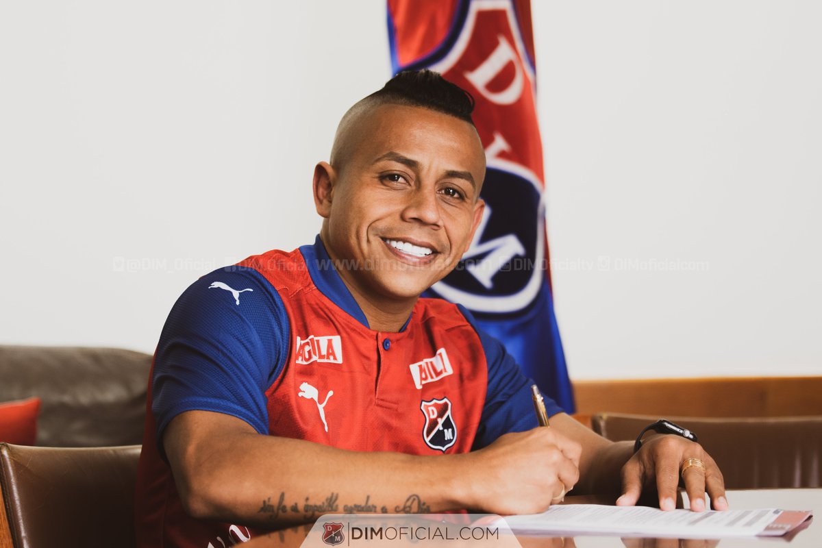 DIM_Oficial's tweet photo. [Plantel Profesional ⚽] 🔴🔵

✍ Bienvenido, #Vlacho ❤💙

#DIM2021 🤜🤛
#VamosPoderoso. https://t.co/uA6lvZAR3i