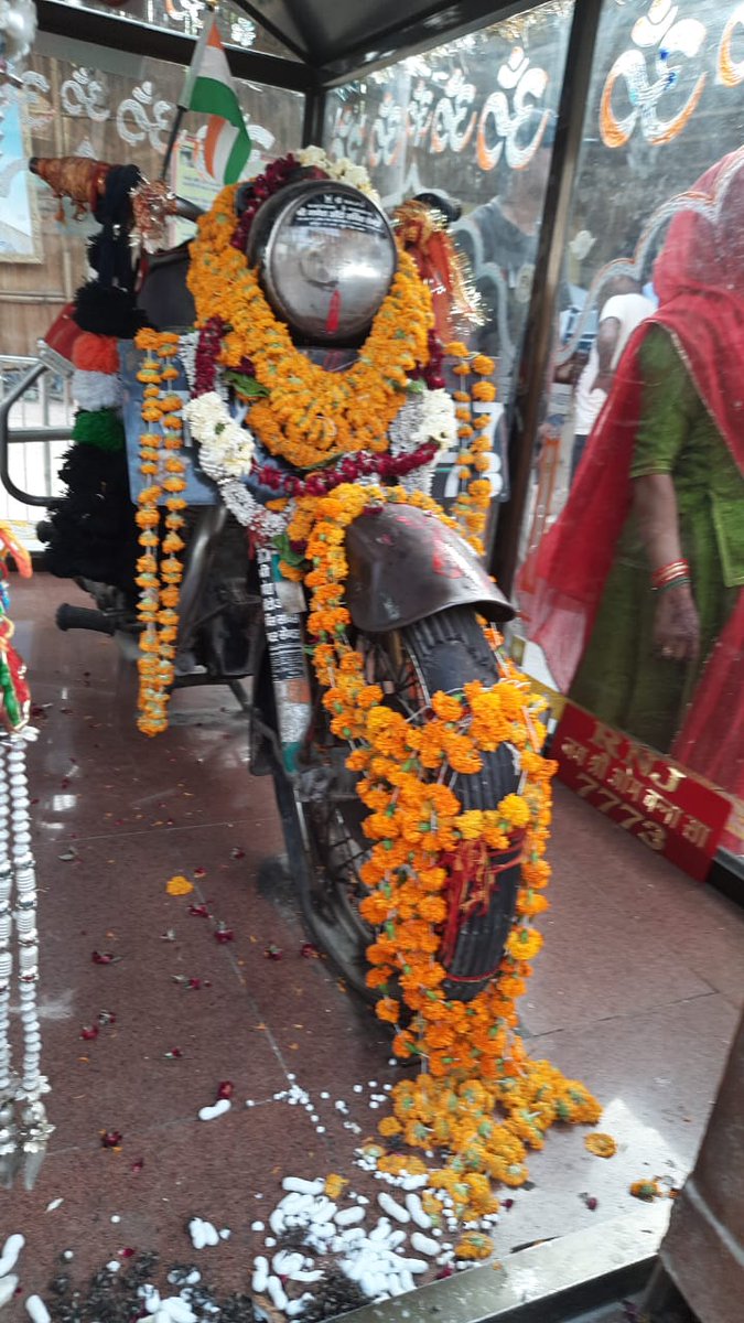 lavkushsomani's tweet photo. #BulletTemple 
#Rajasthan 
#India 
Any body who has visited? https://t.co/umf0MHJ0nf