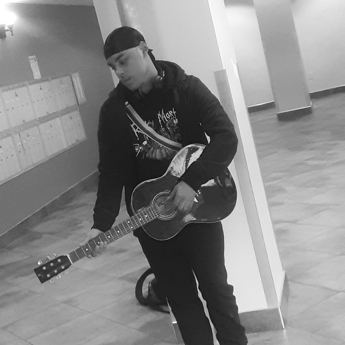 tjmack550's tweet photo. Played the pain away https://t.co/wnkFlkfNXY