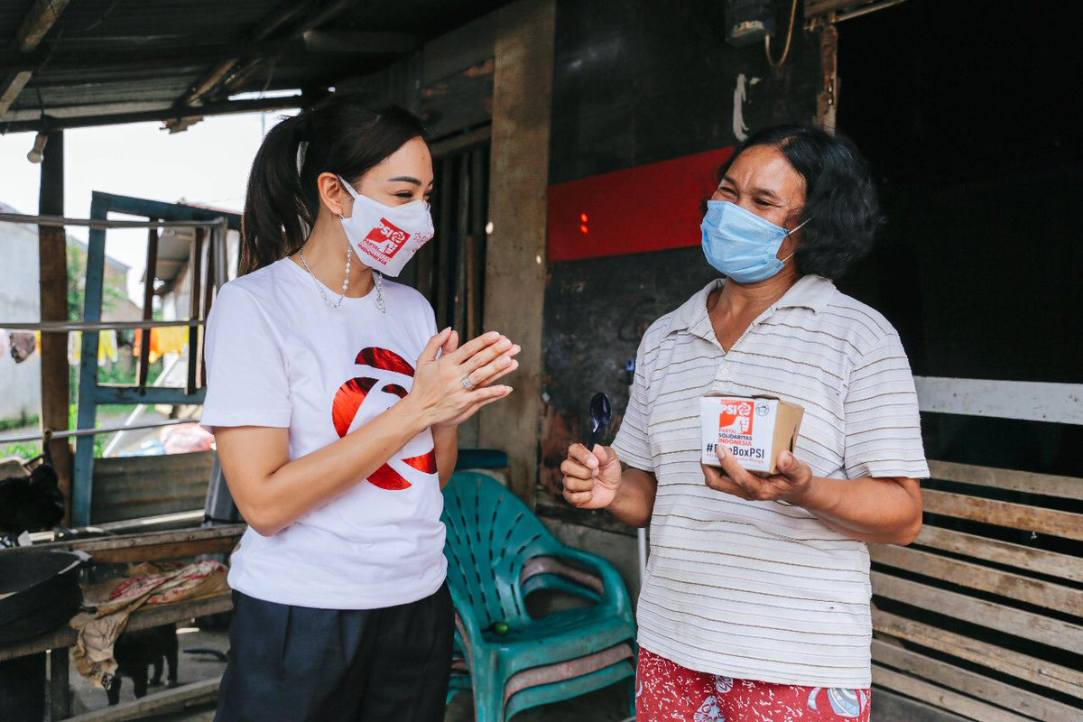 psisulsel's tweet photo. RiceBoxPSI
PSI Peduli
PSI Berbagi
Partai Solidaritas Indonesia
#RiceBoxPSI https://t.co/lOdYYpG9fk