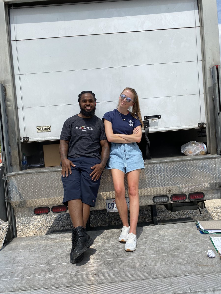 Spending Fridays for the rest of the summer feeding kids in #AcadiaParish and being thankful for the opportunity to do this work. Full heart #nokidhungry #summerfeeding @RevolutionFoods <a href="/theadvocateaca/">Acadiana Advocate</a> <a href="/OneAcadiana/">One Acadiana</a>