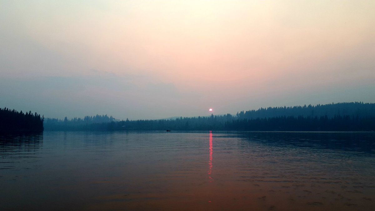 @LacLeJeune fishing tonight. More smoke tonight than earlier.  Stay safe everyone #loganlake #kamloops #Kamloopsfire