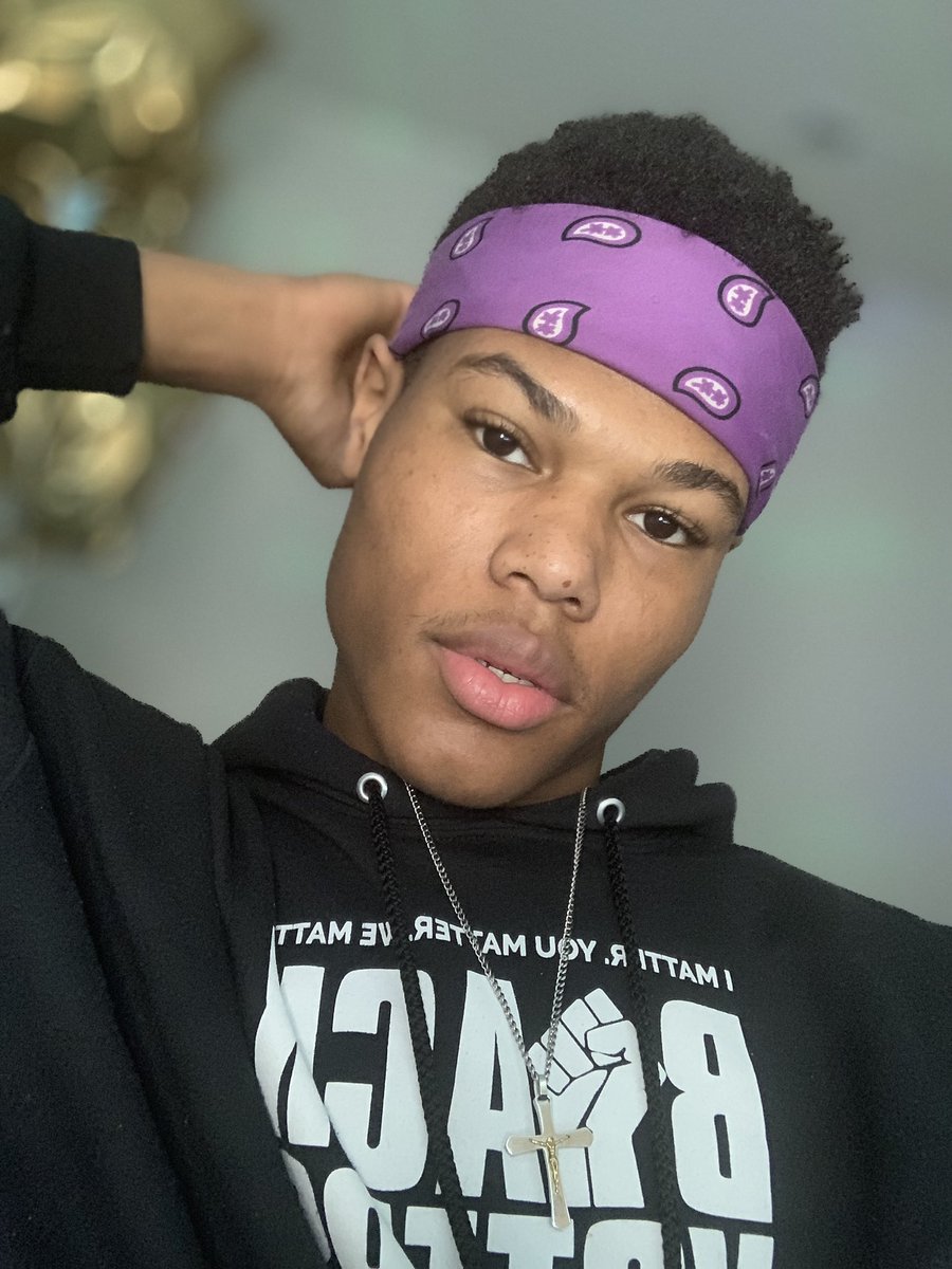 officialkpx3's tweet photo. #whoswhoatncat 
•Kieran/KP (whichever you prefer)
•Greensboro NC but just moved to Winston 
•Undecided but looking at architectural engineering
•#ncat25 
•music artist 🎵
•Cerebral palsy♿️
•I need more friends so HML 📲 https://t.co/u0F7ZfAmas